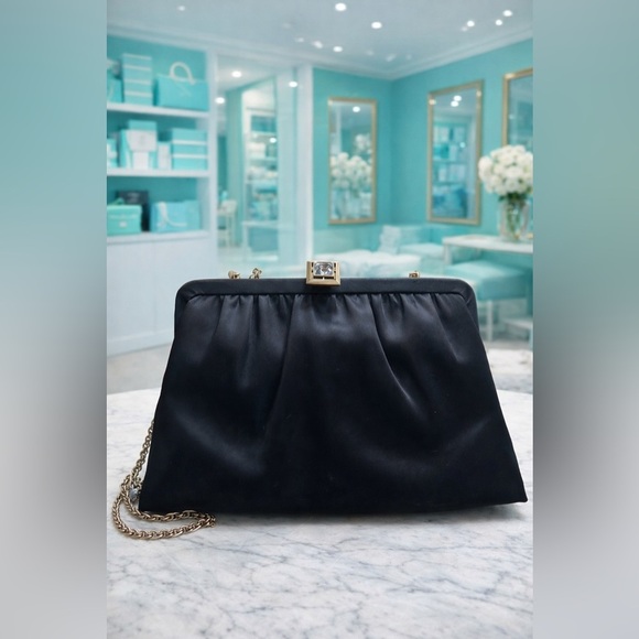 Rare 1977 Avon Representative “Emprise Evening Bag.” - Picture 3 of 3